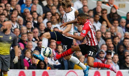  迪亚斯千里走单骑热刺惊险绝杀南安普顿取三分